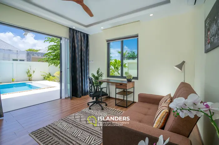 Luxurious 3BR Villa with Pool View 5 min from Rawai and Naiharn Beach, Phuket