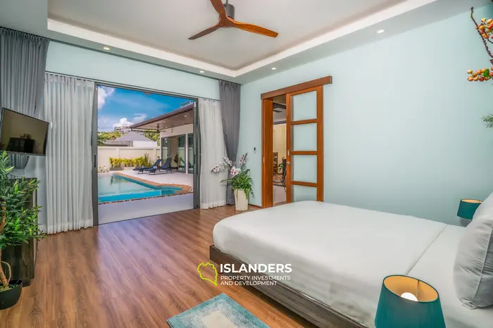 Luxurious 3BR Villa with Pool View 5 min from Rawai and Naiharn Beach, Phuket