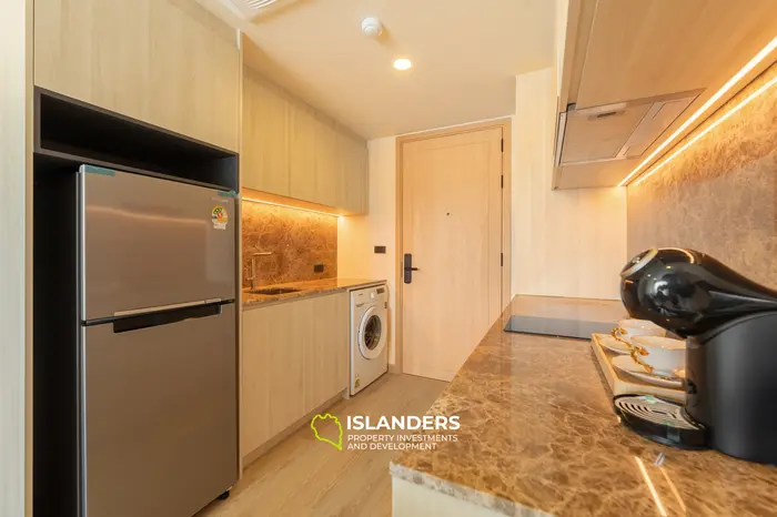Elegant Golf view Condo 8th floor in Phuket's Laguna