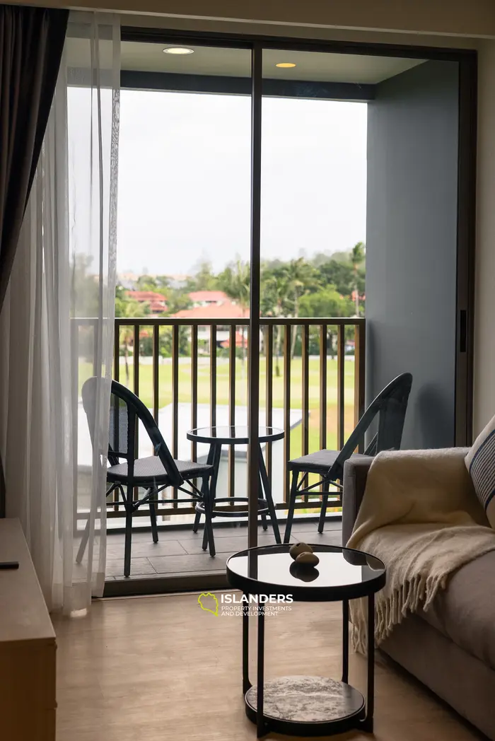 Elegant Golf view Condo 8th floor in Phuket's Laguna