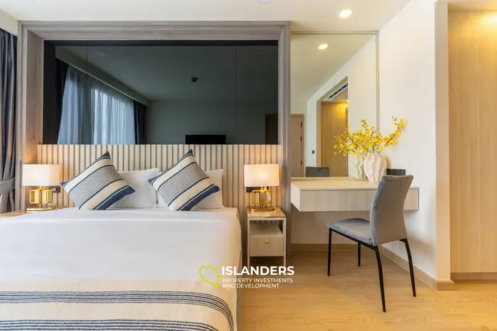 Elegant Golf view Condo 8th floor in Phuket's Laguna
