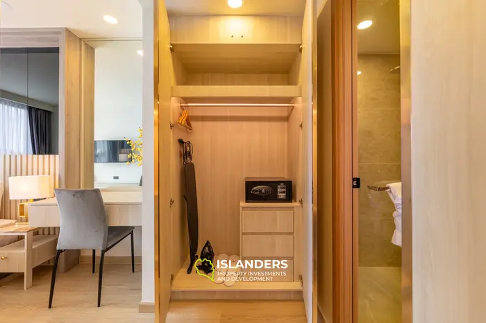 Elegant Golf view Condo 8th floor in Phuket's Laguna