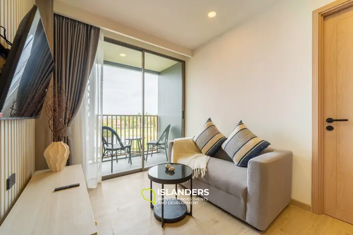 Condominio elegante con vista al golf en el octavo piso de Laguna en Phuket