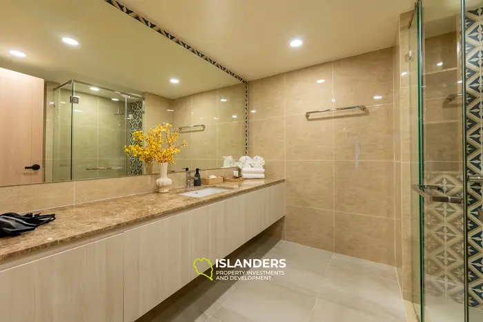 Condominio elegante con vista al golf en el octavo piso de Laguna en Phuket