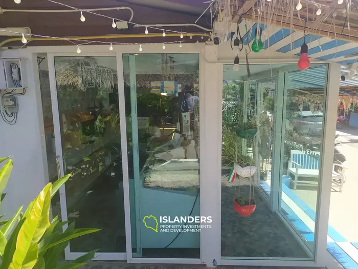 Работающий бизнес в центре Сритаану