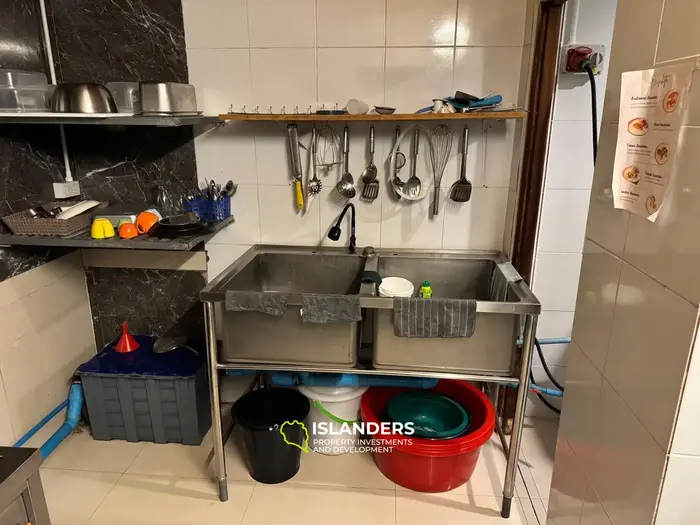 Работающий бизнес в центре Сритаану