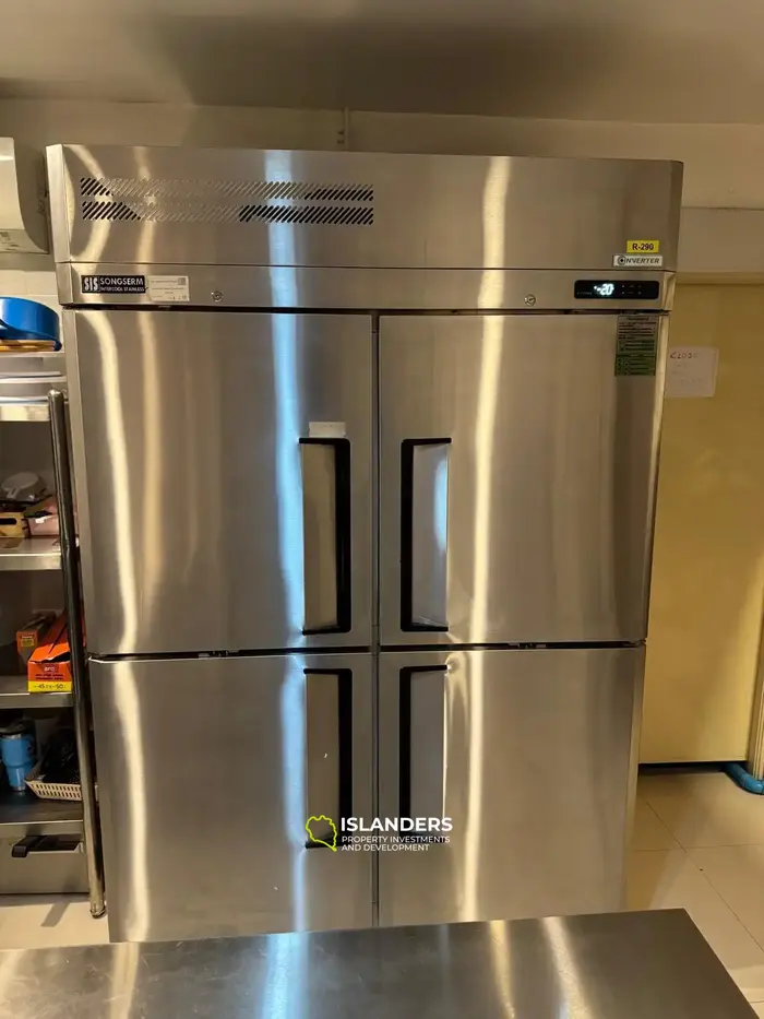 Работающий бизнес в центре Сритаану