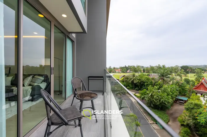 Duplex/Condo élégant avec vue sur le golf au 7ème étage dans la Laguna de Phuket