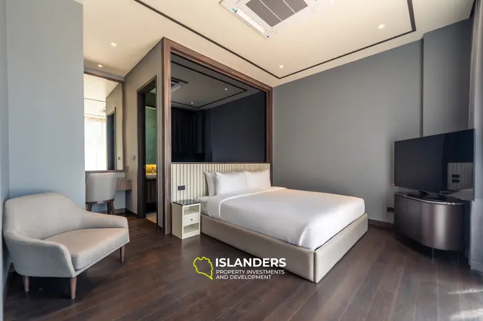 Luxurious Villa with Pool View in Phuket