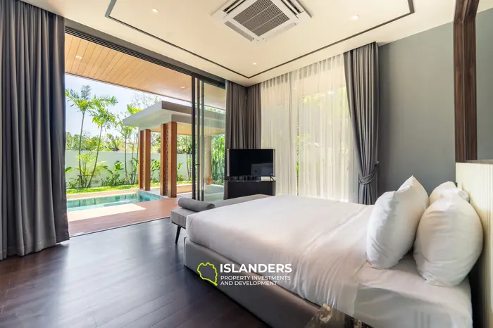 Luxurious Villa with Pool View in Phuket