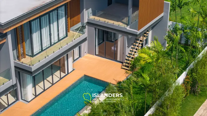 Luxurious Villa with Pool View in Phuket