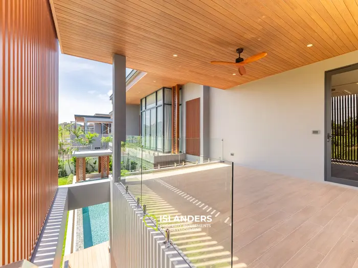 Luxurious Villa with Pool View in Phuket