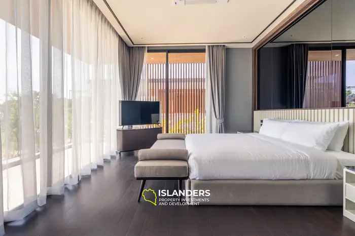 Luxurious Villa with Pool View in Phuket