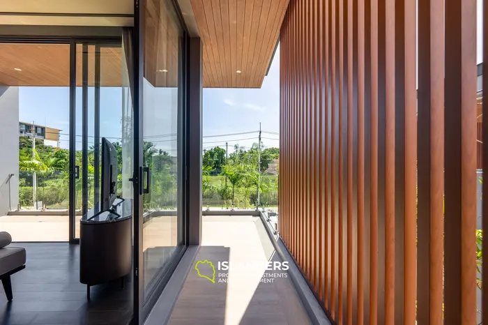 Luxurious Villa with Pool View in Phuket