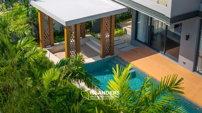 Luxurious Villa with Pool View in Phuket