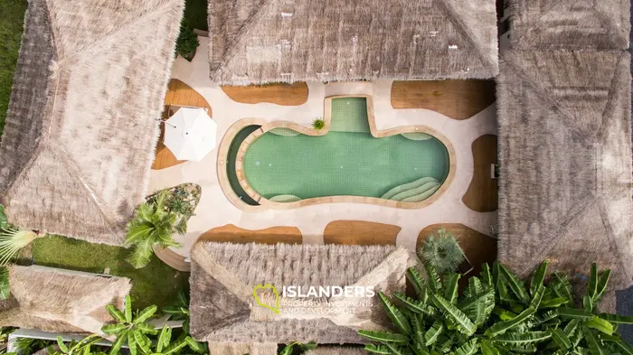 Successful concept village of 3 villas (13 BDR) in Hinkong