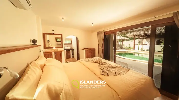 Successful concept village of 3 villas (13 BDR) in Hinkong