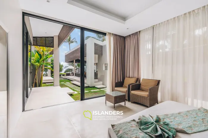 3-bdrm beach villa with pool and koi pond (Maenam)