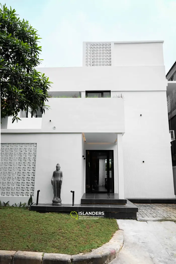 Exquisite Sea View Villa in Uluwatu, Bali