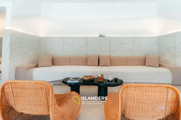 Luxurious Jungle View Villa in Bali