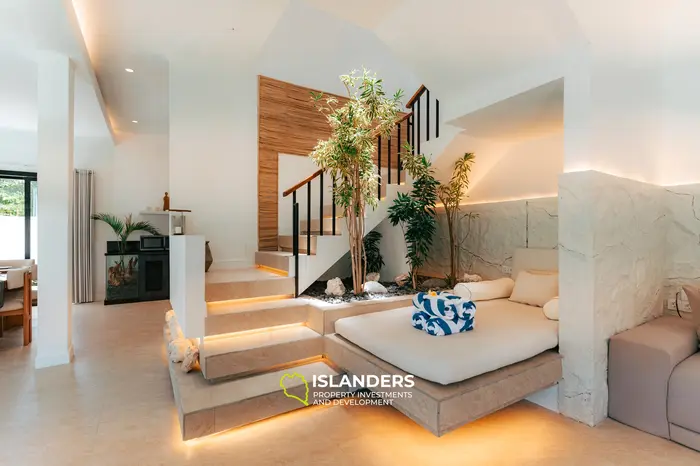 Luxurious Jungle View Villa in Bali