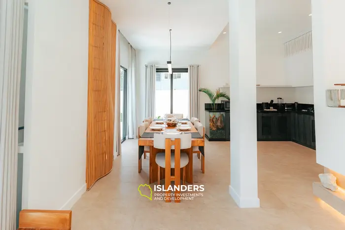 Luxurious Jungle View Villa in Bali