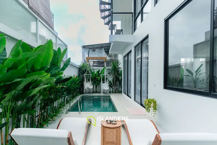 Вилла с крышей и видом на океан в Пекату