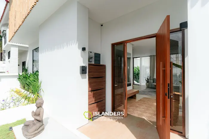 Вилла с крышей и видом на океан в Пекату