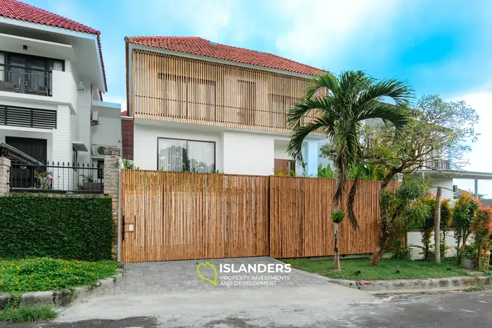 Вилла с крышей и видом на океан в Пекату