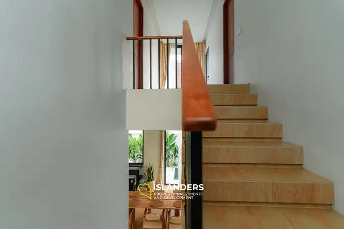 Вилла с крышей и видом на океан в Пекату