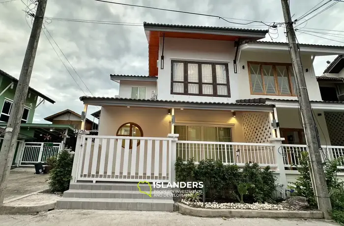 3 bdrm townhouse a few minutes' drive from the island's attractions (Chaweng)