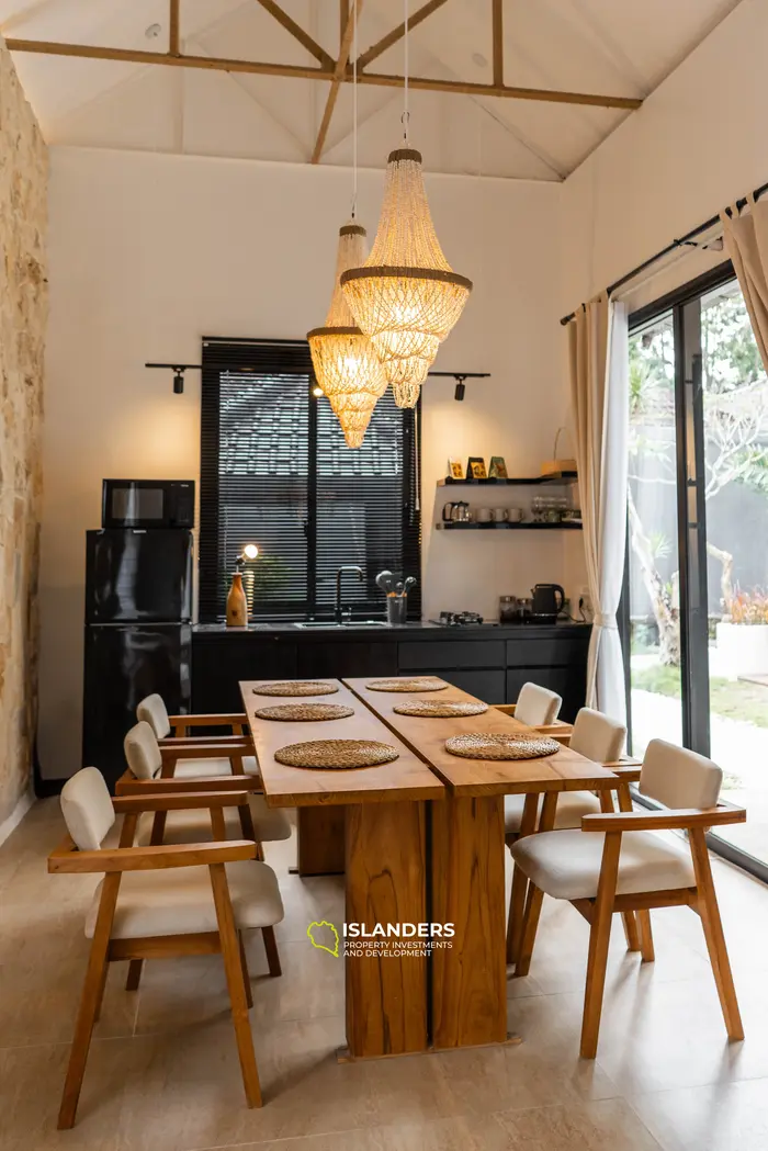 ウンガサンの美しい庭があるトロピカルヴィラ