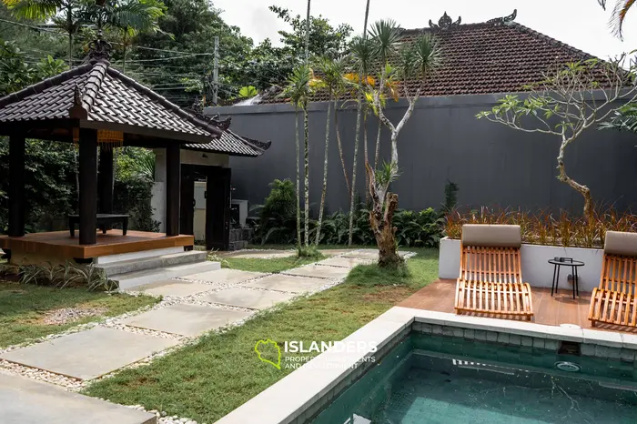 Тропическая вилла с красивым садом в Унгасане