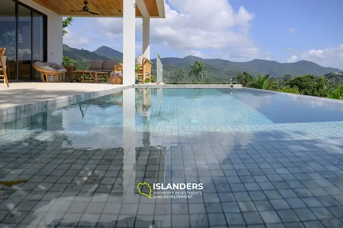 Colección de dos villas premium con vista al mar y a las montañas