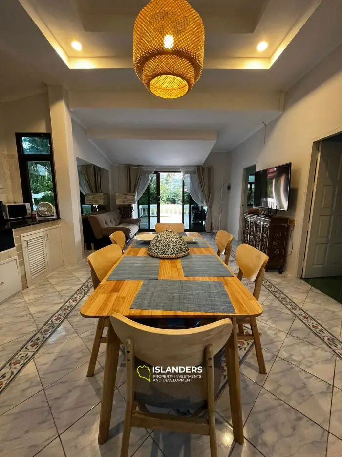 Villa de piscine confortable de 2 chambres dans une région pittoresque de l'île (Cheong Mon)