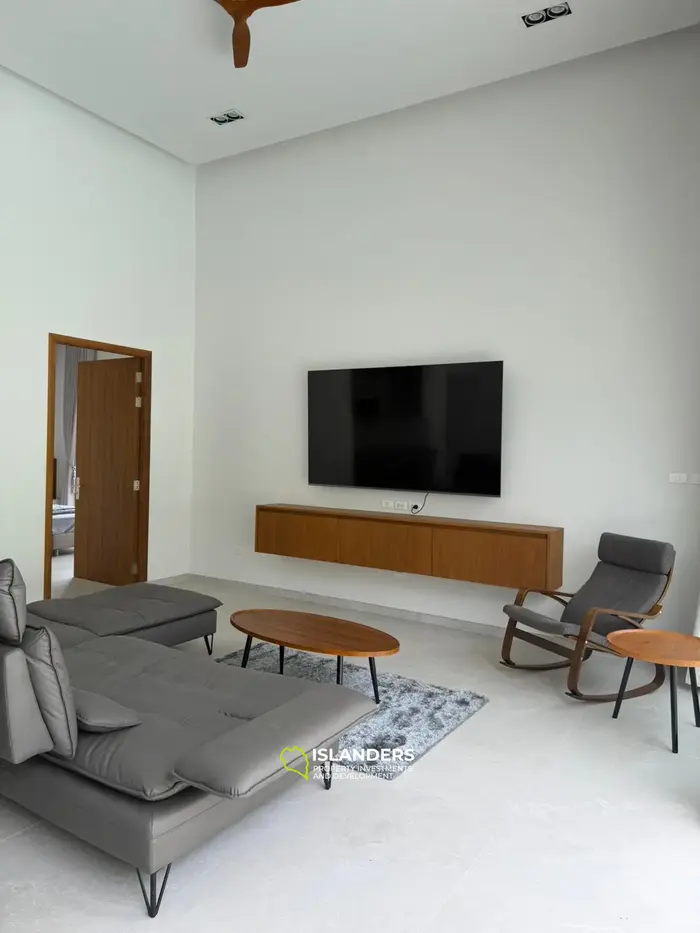 3-спальная вилла с бассейном для комфортной жизни на ISLANDERS (Маенам)