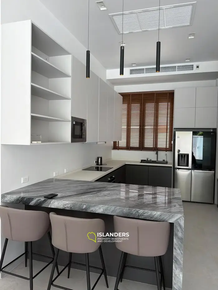 3-спальная вилла с бассейном для комфортной жизни на ISLANDERS (Маенам)