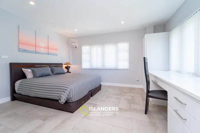 Spacious 4-bdrm pool villa after a complete renovation (Plai Laem)