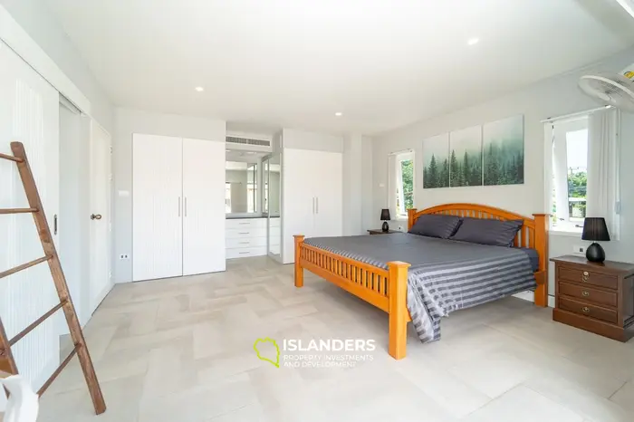 Spacious 4-bdrm pool villa after a complete renovation (Plai Laem)