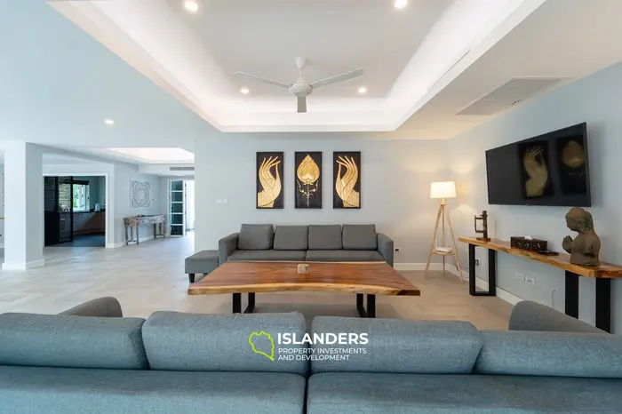 Spacious 4-bdrm pool villa after a complete renovation (Plai Laem)