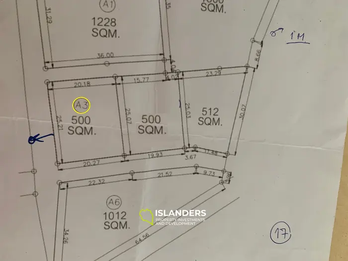 قطعة أرض جميلة جاهزة للبناء