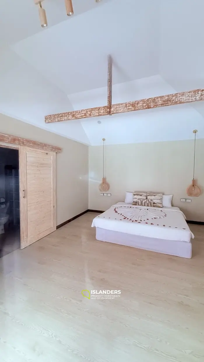 ✨ Beachfront Hotel for Sale at Haad Rin, Koh Phangan — Fully Licensed & Ready-to-Operate