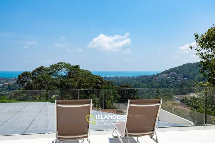 4 bdrm hilltop villa with mineral pool and view (Chaweng)