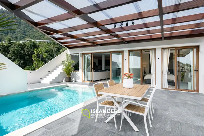 4 bdrm hilltop villa with mineral pool and view (Chaweng)