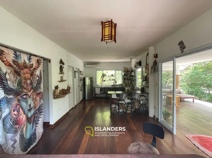 Плоская земля с 2 домами на Кокосовой аллее!