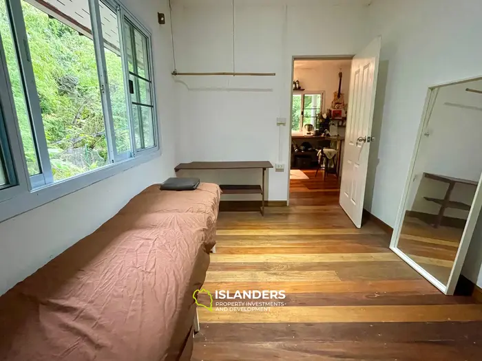 Плоская земля с 2 домами на Кокосовой аллее!