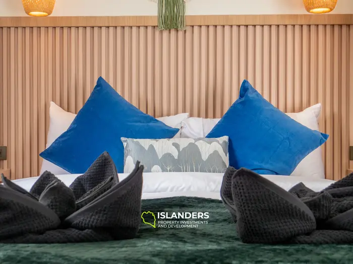 וילה עם חדר שינה אחד ובריכה במרחק הליכה מהחוף (מאנאם)