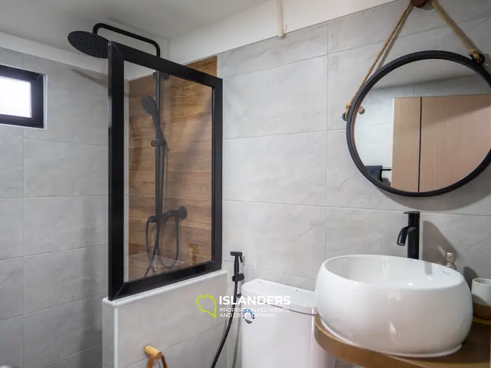 וילה עם חדר שינה אחד ובריכה במרחק הליכה מהחוף (מאנאם)