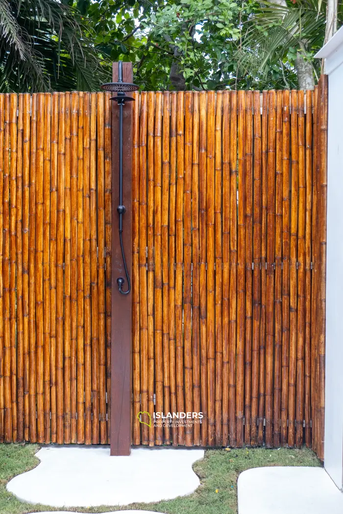 וילה עם חדר שינה אחד ובריכה במרחק הליכה מהחוף (מאנאם)