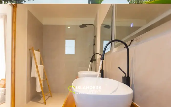 วิลล่าที่น่าทึ่งสำหรับขายในศรีธนู, เกาะพะงัน